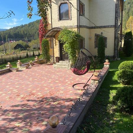 Villa Золото Карпат Jaremtsche Exterior foto