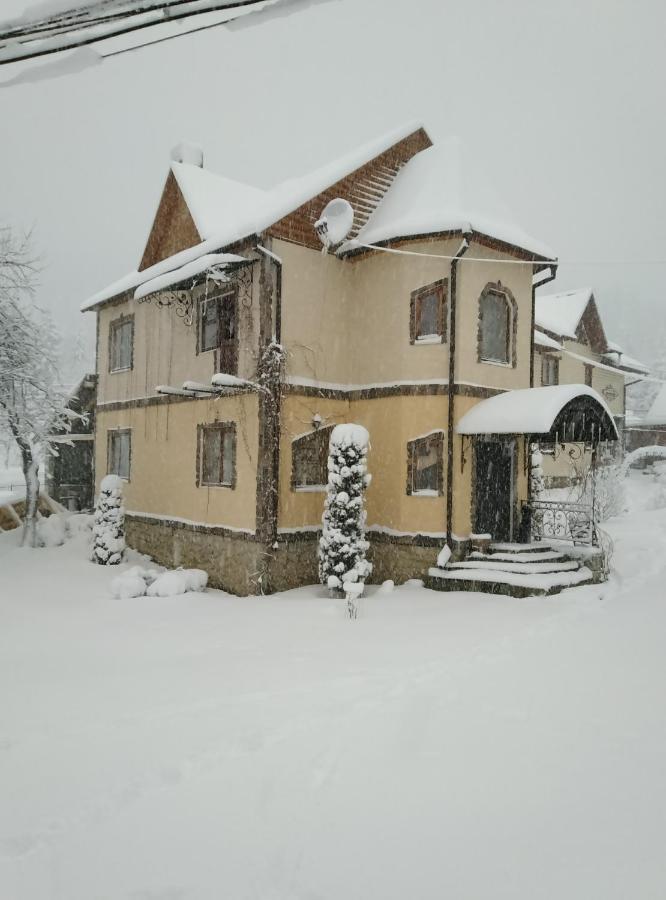 Villa Золото Карпат Jaremtsche Exterior foto