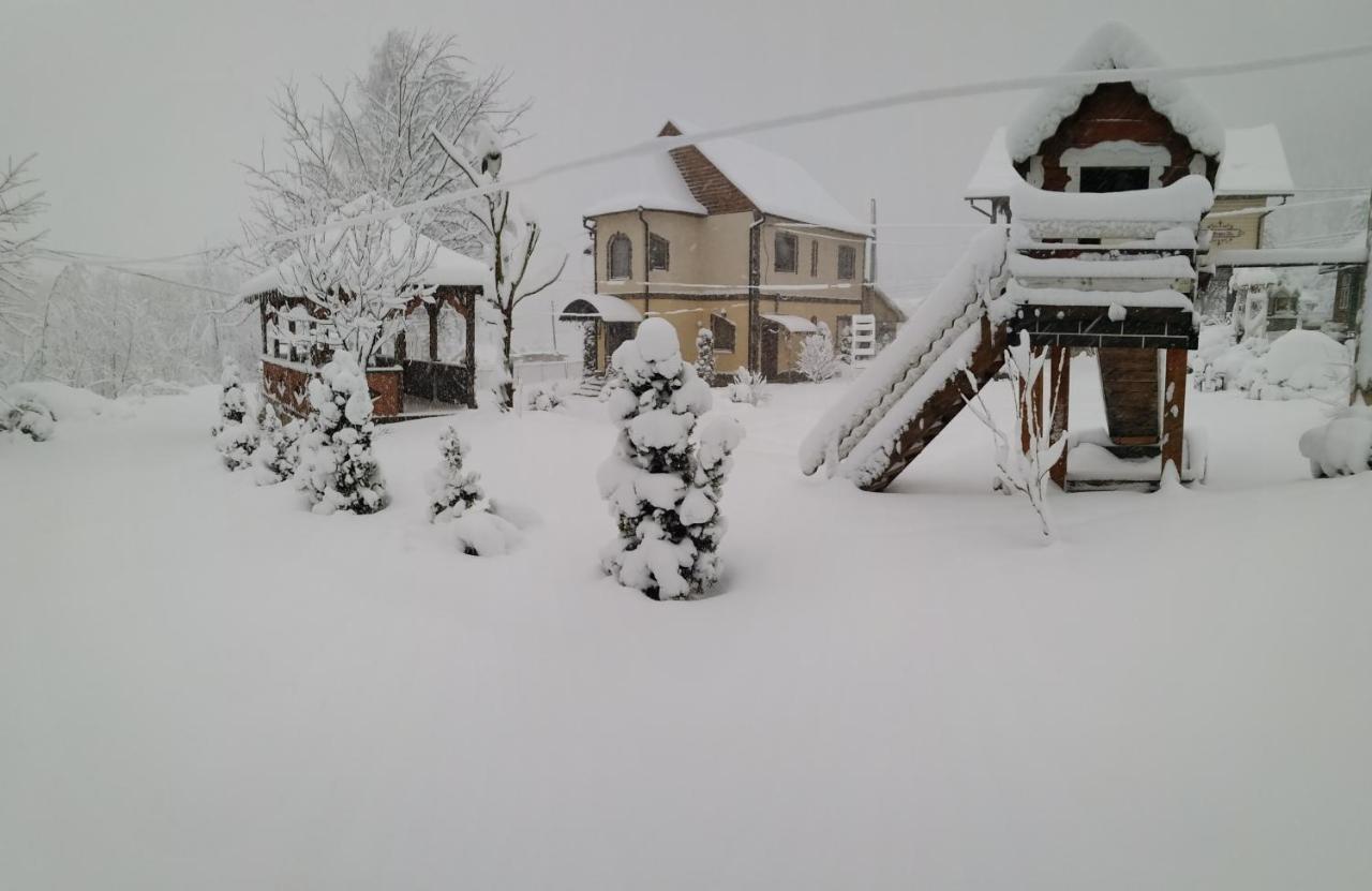 Villa Золото Карпат Jaremtsche Exterior foto